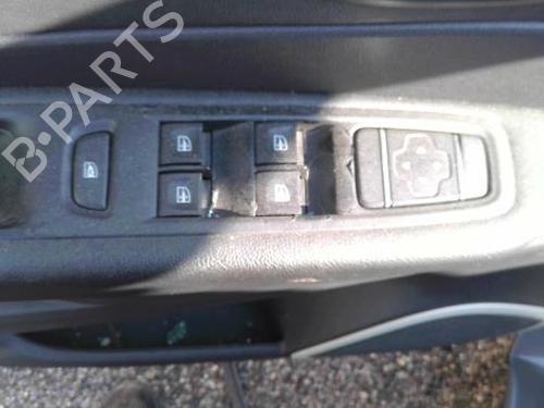 Used Switch RENAULT CAPTUR I (J5_, H5_) 0.9 TCe 90 (90 hp) 27207548