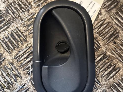 Used Front left interior door handle Front left interior door handle RENAULT MASTER III Van (FV) 2.3 dCi 150 RWD (FV0F) (150 hp) 34638472 34638472