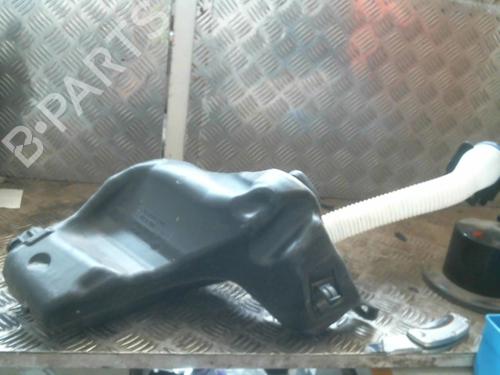 Used Windscreen washer tank Windscreen washer tank 22039130 22039130
