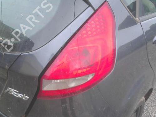Used Right taillight FORD FIESTA VI (CB1, CCN) 1.4 TDCi (70 hp) 28580592