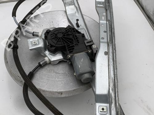 front-left-window-mechanism-ds-ds-3-sa_-2015-2016-2017-2018-2019-32185858 main image