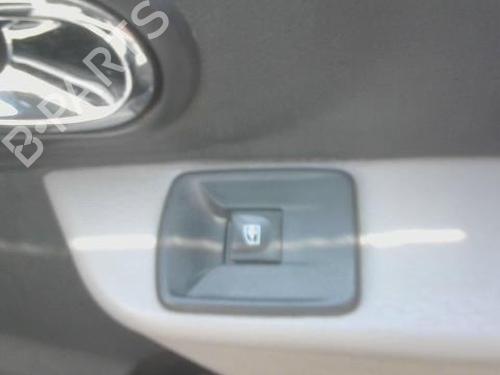 Interrupteur de vitre avant droite Interrupteur de vitre avant droite DACIA DOKKER MPV (KE_) 1.2 TCe (KEM0, KEAY) (115 hp) 36098510 36098510