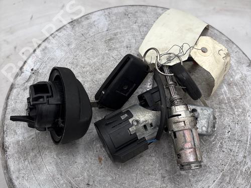 Used Ignition barrel Ignition barrel 38058357 38058357