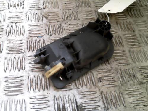 Used Front left interior door handle Front left interior door handle RENAULT LAGUNA I (B56_, 556_) 1.8 16V (B563, B564) (120 hp) 20993479 20993479