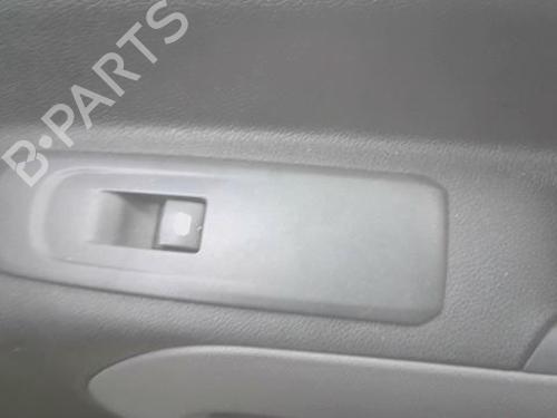 Used Right front window switch Right front window switch 38477667 38477667