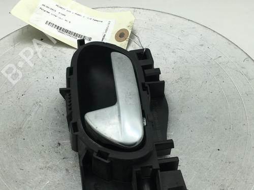 Used Front left interior door handle PEUGEOT 208 I (CA_, CC_) 1.2 VTI 82 (82 hp) 31918345