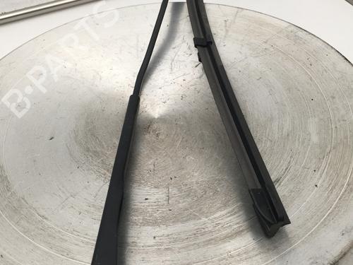 front-windshield-wiper-arm-dacia-sandero-iii-2021-30444081 main image