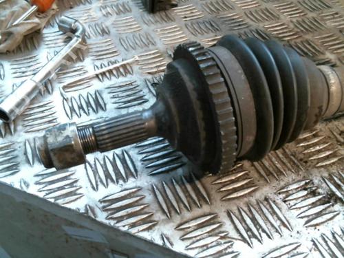 Used Right front driveshaft Right front driveshaft PEUGEOT 206 Hatchback (2A/C) 1.4 i (75 hp) 20986830 20986830