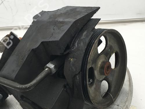 Used Steering pump PEUGEOT 206 CC (2D) 1.6 16V (2DNFUF, 2DNFUR) (109 hp) 29561348