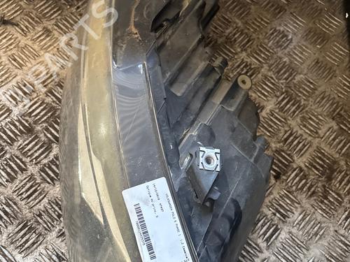 Used Right headlight Right headlight VW POLO V (6R1, 6C1) 1.2 (70 hp) 34219785 34219785
