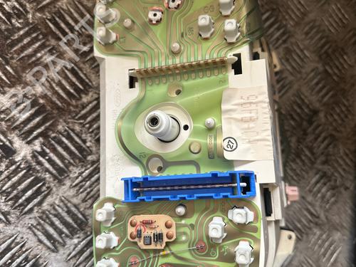 Used Instrument cluster Instrument cluster FORD FIESTA IV (JA_, JB_) 1.25 i 16V (75 hp) 33831232 33831232