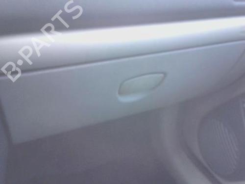Used Glove box RENAULT CLIO II (BB_, CB_) 1.5 dCi (B/CB07) (65 hp) 32217231