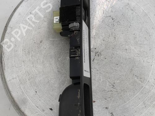 Used Left front window switch Left front window switch DACIA JOGGER (RK_) 1.0 TCe 100 ECO-G (RKMT) (101 hp) 33213674 33213674