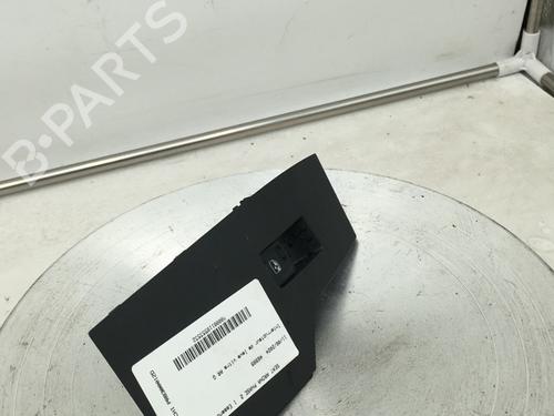Used Left rear window switch Left rear window switch SEAT ARONA (KJ7, KJP) 1.0 TSI (95 hp) 31144871 31144871