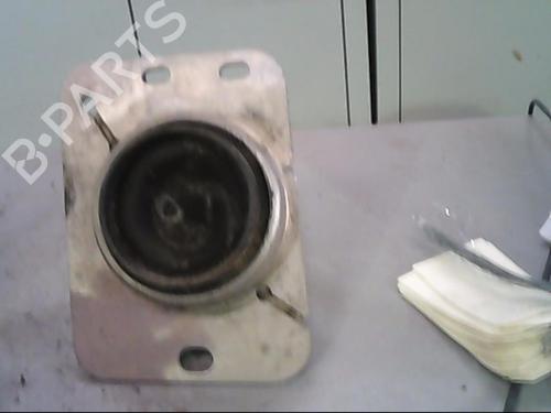 Used Engine mount Engine mount RENAULT TRAFIC II Van (FL) 2.0 dCi 115 (FL01, FL0U, FL00, FL0H, FL0M) (114 hp) 22035350 22035350