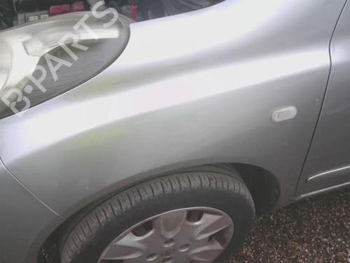 Forkjerm venstre NISSAN MICRA III (K12) 1.2 16V (65 hp) 30700044