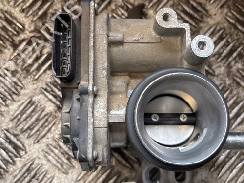 Used Throttle body Throttle body 36693617 36693617
