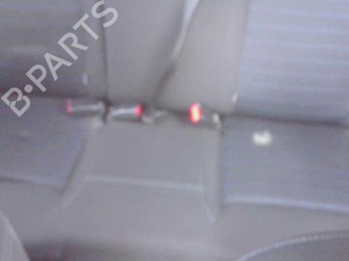 Stoel achter PEUGEOT 208 I (CA_, CC_) 1.6 HDi (92 hp) 31275273