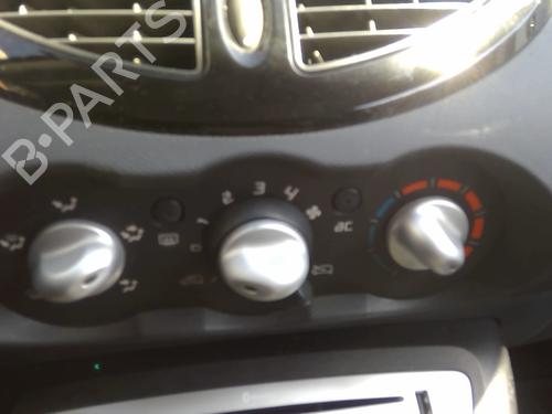 Used Climate control RENAULT TWINGO II (CN0_) 1.5 dCi 75 (75 hp) 26234708