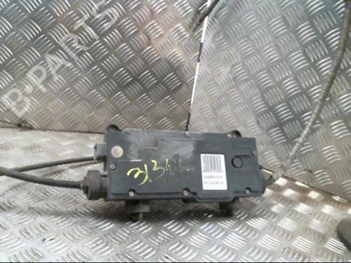 Used Electric handbrake RENAULT GRAND SCÉNIC II (JM0/1_) 1.9 dCi (JM0G, JM12, JM1G, JM2C) (120 hp) 30703256