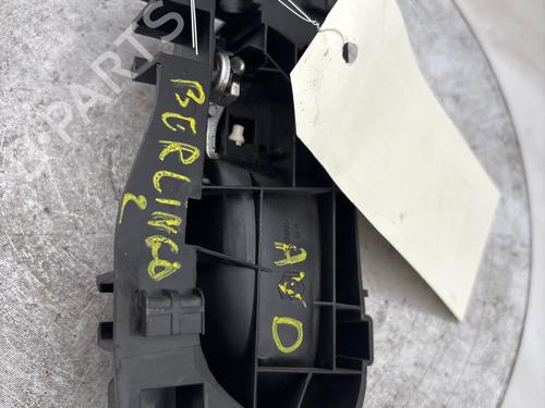 Used Front right interior door handle Front right interior door handle 38063350 38063350