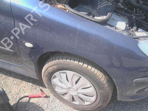 Used Right front fenders PEUGEOT 206 Hatchback (2A/C) 2.0 HDI 90 (90 hp) 28075289