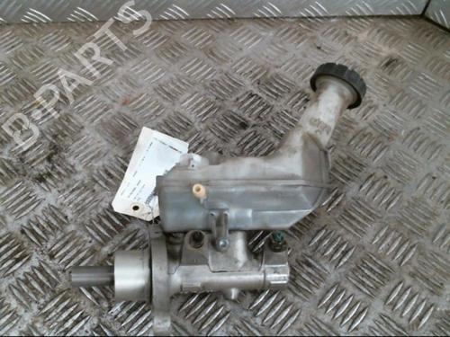 Used Brake master cylinder Brake master cylinder 20991581 20991581