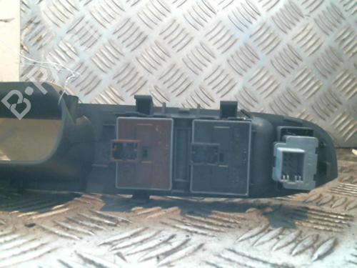 Used Switch Switch SEAT IBIZA III (6L1) 1.4 16V (75 hp) 22039502 22039502