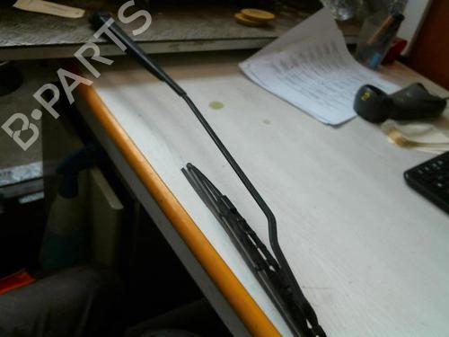 Used Front windshield wiper arm VW GOLF IV (1J1) 1.9 TDI (90 hp) 30892143