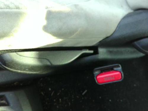 Used Seat buckle CITROËN C4 Picasso I MPV (UD_) 1.6 HDi (109 hp) 26901981