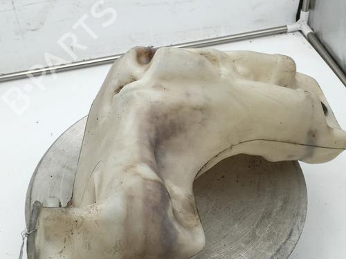 windscreen-washer-tank-peugeot-307-cc-3b-2003-2004-2005-2006-2007-2008-2009-26931860 main image