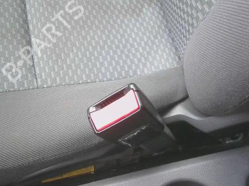 Højre fortil seleforstrammer FORD FOCUS II Saloon (DB_, FCH, DH) 1.8 TDCi (115 hp) 29420367