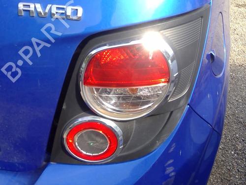 Used Right taillight CHEVROLET AVEO Hatchback (T300) 1.4 (101 hp) 26385967