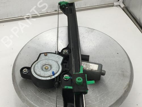 Used Front right window mechanism Front right window mechanism FIAT PUNTO (188_) 1.2 60 (188.030, .050, .130, .150, .230, .250) (60 hp) 32108549 32108549