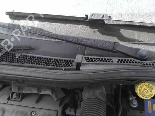 Used Front windshield wiper arm PEUGEOT 208 I (CA_, CC_) 1.6 VTi (120 hp) 27150417