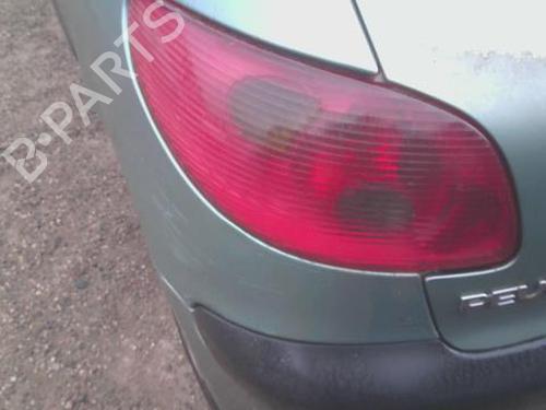 Used Left taillight PEUGEOT 206 Hatchback (2A/C) 1.9 D (69 hp) 31610910