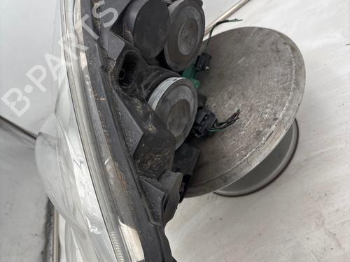 Used Right headlight Right headlight RENAULT MASTER III Van (FV) 2.3 dCi 150 RWD (FV0F) (150 hp) 36012102 36012102