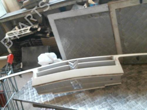 Used Grille Grille 20990084 20990084