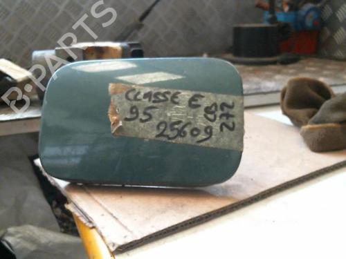 Used Fuel flap MERCEDES-BENZ E-CLASS (W210) E 220 D (210.004) (95 hp) 22042650
