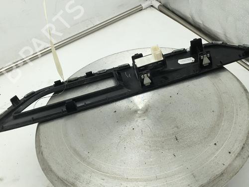 Used Right front window switch Right front window switch 31332997 31332997
