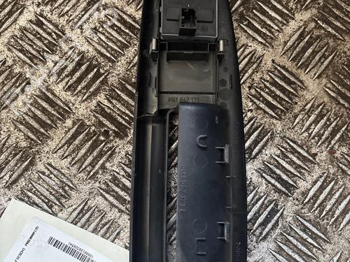 Used Switch Switch 36693556 36693556