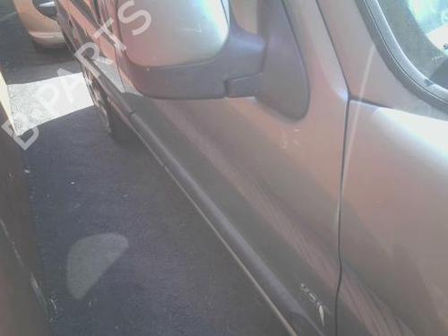 right-front-door-peugeot-partner-mpv-5_-g_-1996-36557089 main image