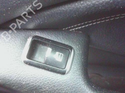 Used Right front window switch MERCEDES-BENZ CLA Coupe (C117) CLA 220 CDI / d (117.303) (163 hp) 32019818