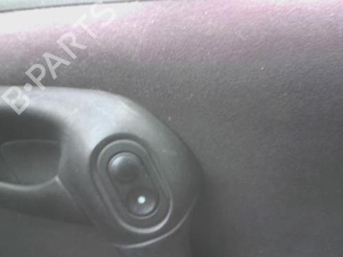 right-front-window-switch-opel-tigra-s93-1994-1995-1996-1997-1998-1999-2000-32471200 main image
