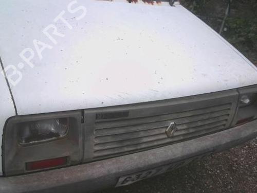 Rejilla RENAULT RAPID Box Body/MPV (F40_, G40_) 1.1 (48 hp) 32240076