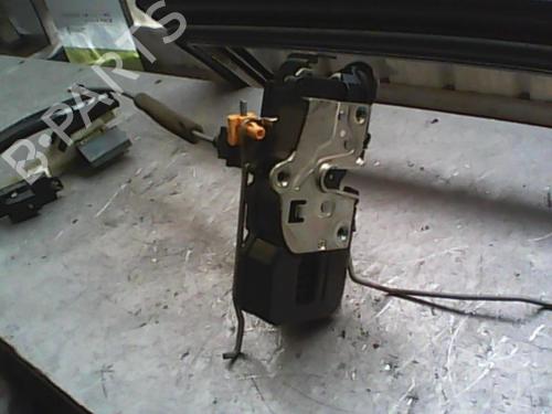 Højre bagtil lås OPEL ANTARA A (L07) 2.0 CDTI 4x4 (150 hp) 21000683