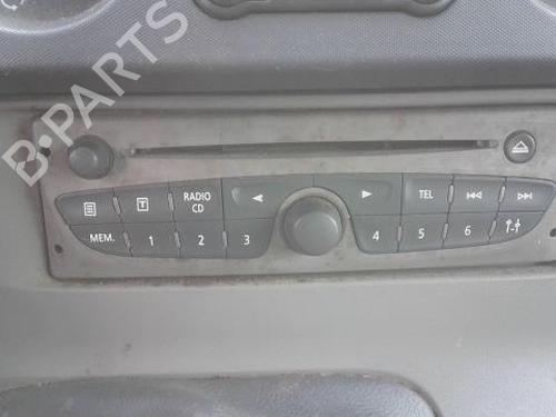 Used Radio RENAULT KANGOO / GRAND KANGOO II (KW0/1_) 1.5 dCi 90 (KW05, KW08, KW0G, KW11) (90 hp) 31275382