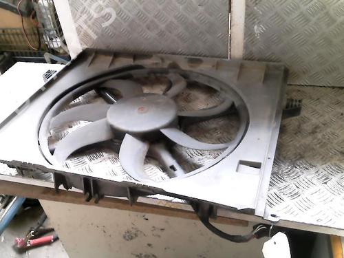 Used Radiator fan Radiator fan 20997136 20997136