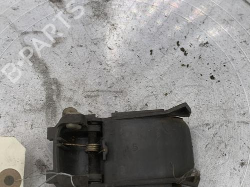 Used Front right interior door handle Front right interior door handle IVECO DAILY II Van 35-8 (12934104, 12934111, 12934112, 12934117, 12934124,... (75 hp) 33539058 33539058