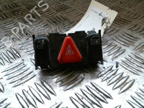 Used Warning switch Warning switch MERCEDES-BENZ E-CLASS (W210) E 220 CDI (210.006) (143 hp) 20988939 20988939